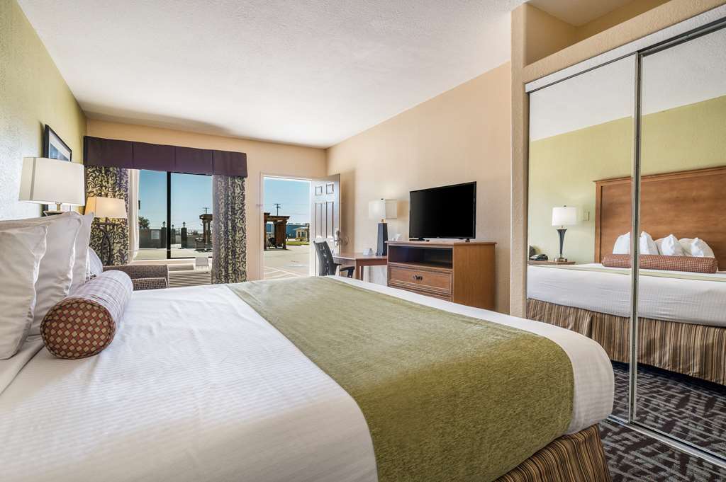 SureStay Hotel by Best Western Alice - photo 12