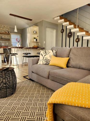 Knoll at Oaklands Two Bedroom APT Knysna Retreat — 4-Star Luxury Hotel in Knysna, South Africa