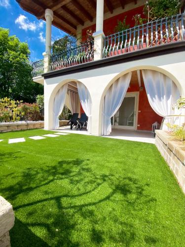 Belvedere Home — 4-Star Luxury Hotel in Desenzano Del Garda, Italy
