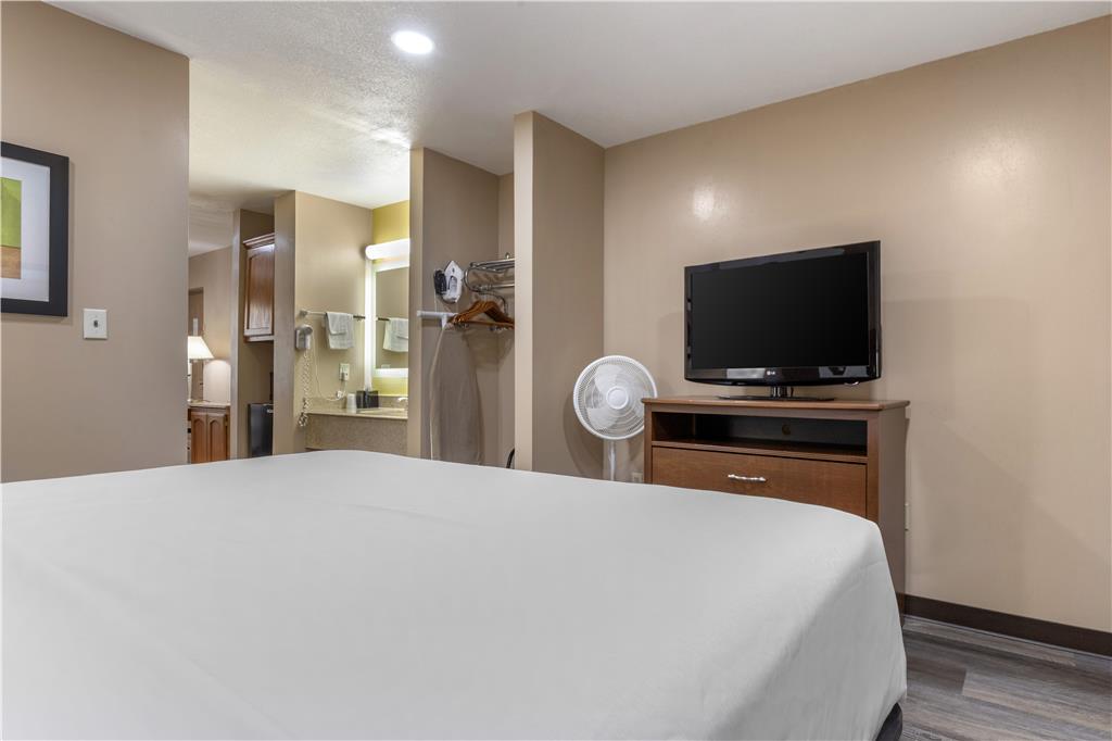SureStay Plus Hotel By Best Western Poteau - photo 22