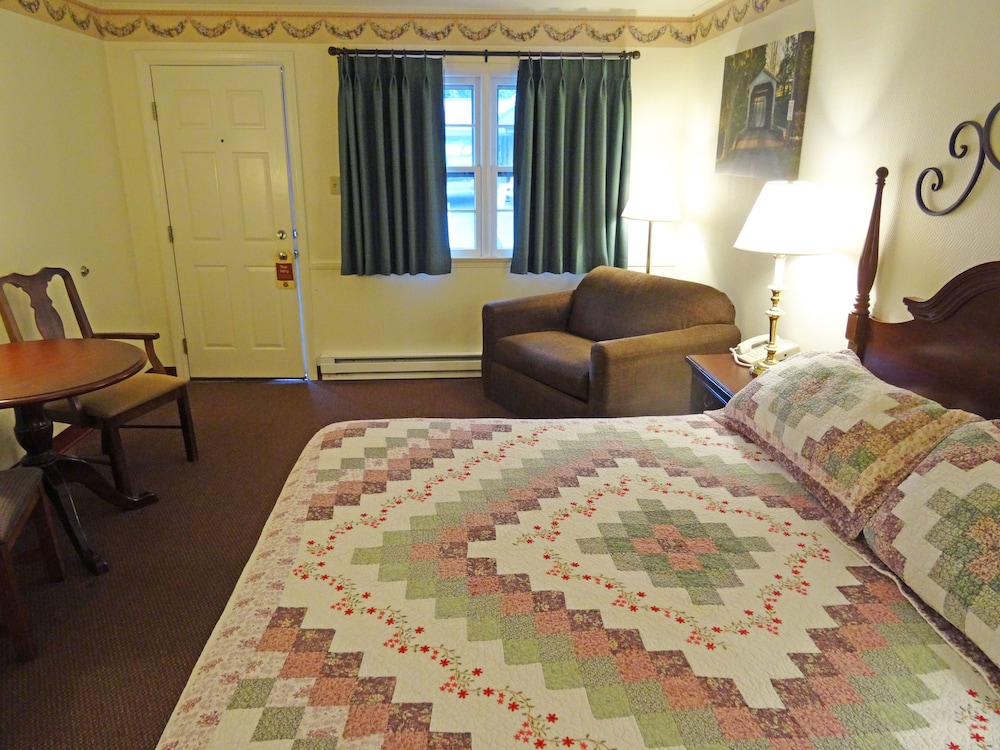 Amish Country Motel - photo 10