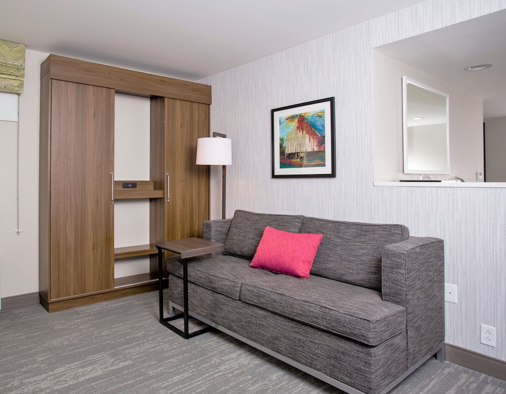 Hampton Inn Williamsport Downtown - photo 11