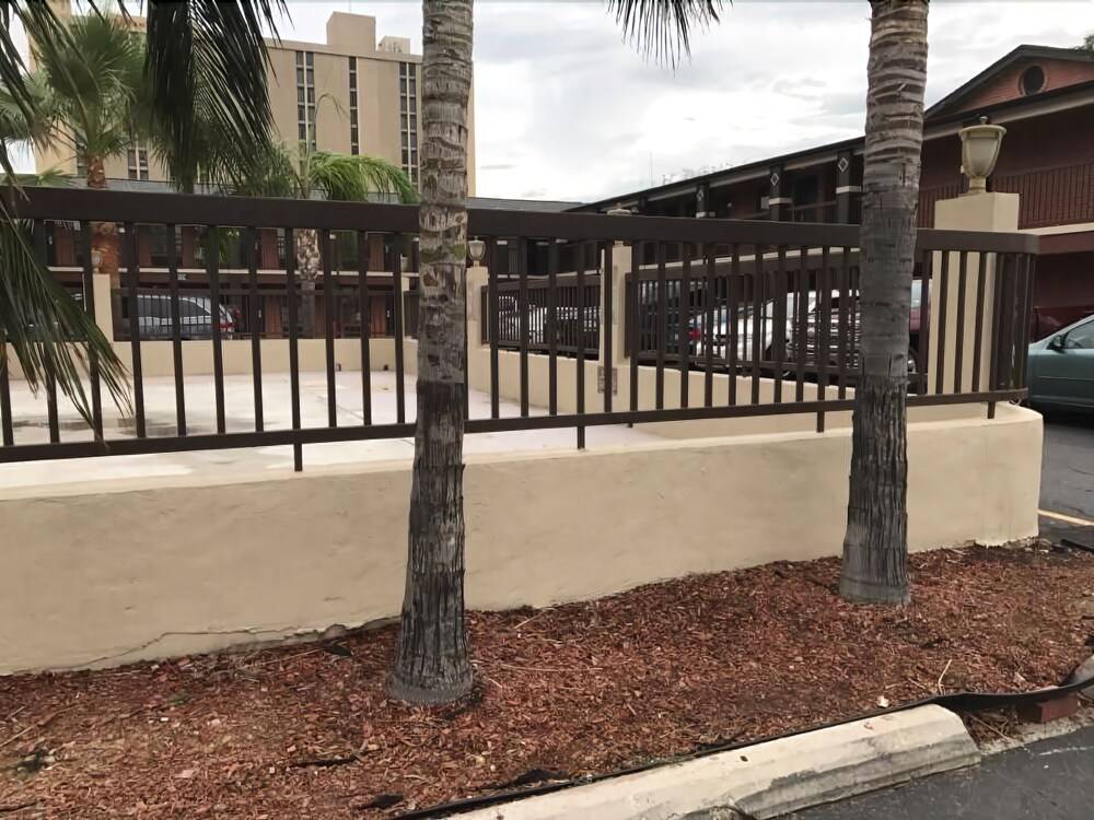 Sky Palace Inn and Suites Laredo - photo 37