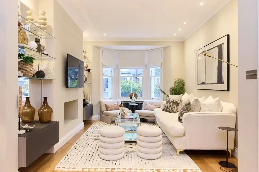 The Latimer Wonder Stunning 5BDR House with Garden — 4-Star Luxury Hotel in London, United Kingdom