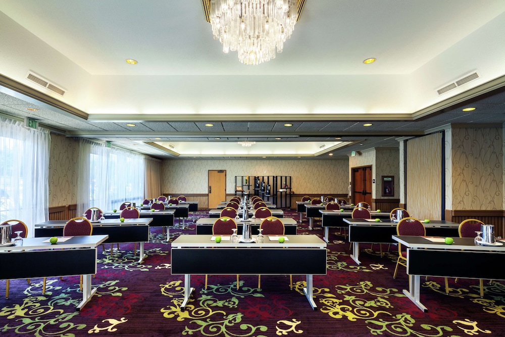 DoubleTree by Hilton Sonoma Wine Country - photo 67