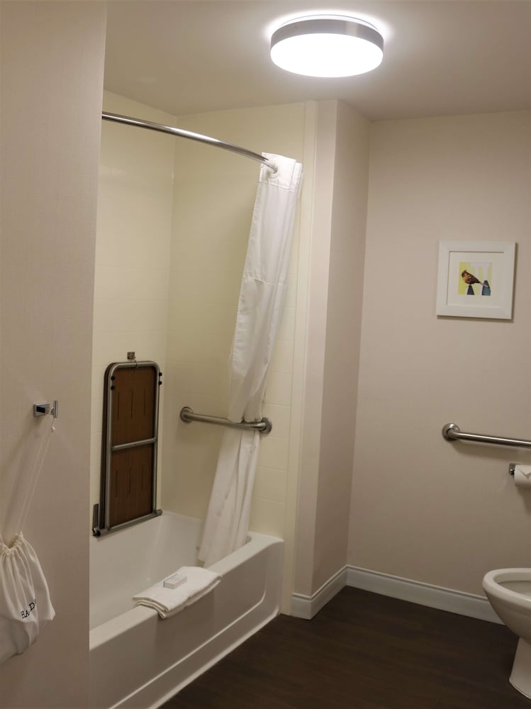 Hampton Inn & Suites Fremont - photo 22