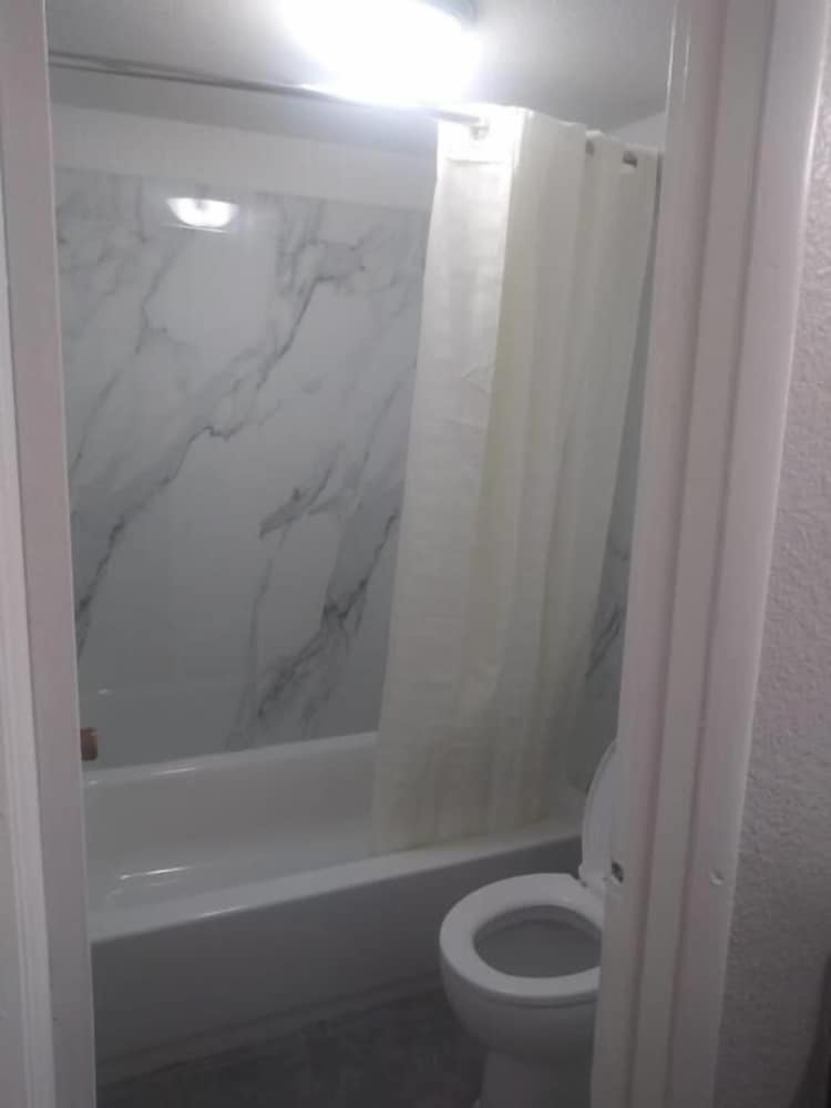 Drummers Inn - photo 3