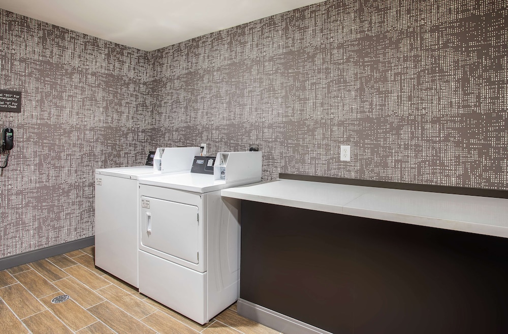 Hampton Inn Simpsonville - photo 20