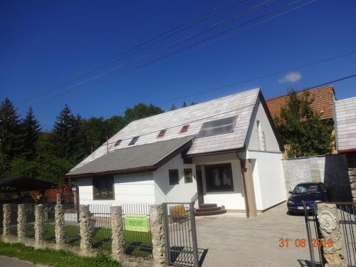 Chalupa pri vodopáde - carbon neutral hotel in Lucky