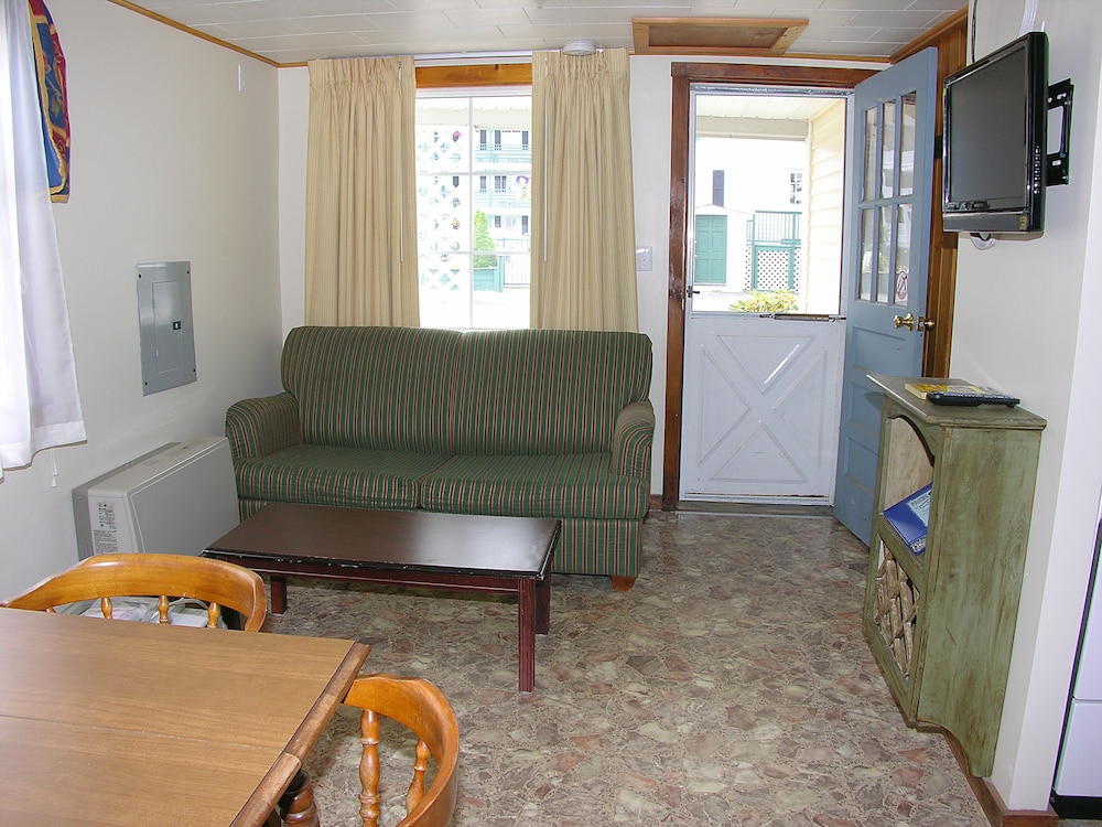 Little Miss Cottages - photo 16