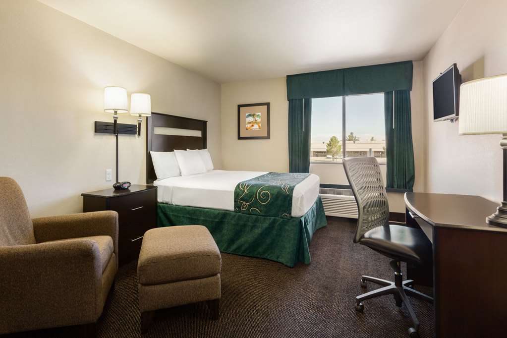 Travelodge by Wyndham Santa Teresa - photo 16