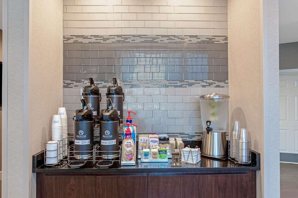 La Quinta Inn & Suites by Wyndham Panama City - photo 33
