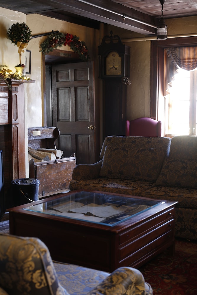 Beekman Arms and Delamater Inn - photo 2