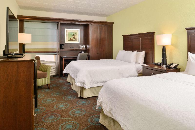 Hampton Inn & Suites Newport News - photo 109
