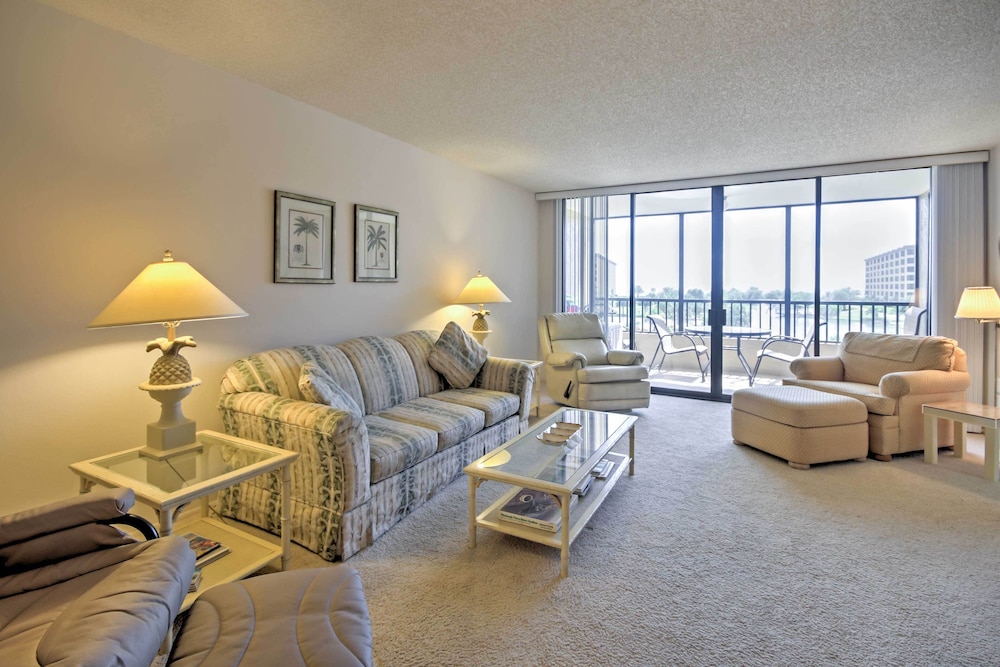 Beachfront Sarasota Resort Condo Siesta Key View - photo 9