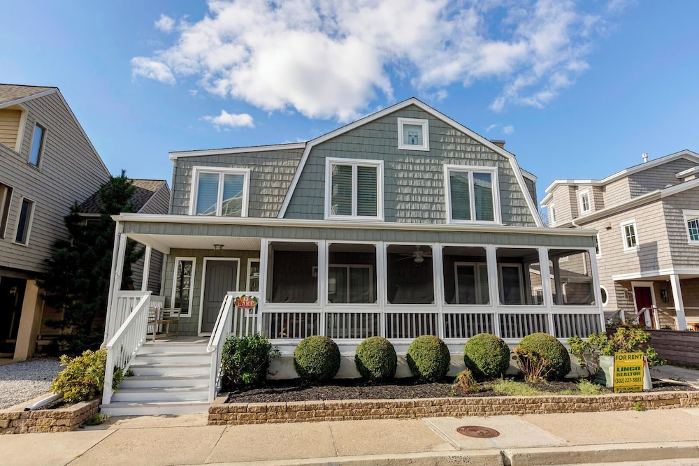 Lake Avenue 13 - last minute hotel in Rehoboth Beach