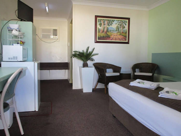 Longreach Motel — hotel in Longreach