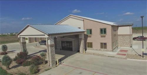 The Sagebrush Hotel - photo 9