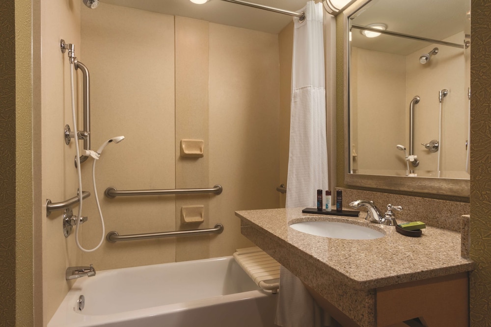 Embassy Suites Northwest Arkansas Hotel Spa & Convention - photo 41