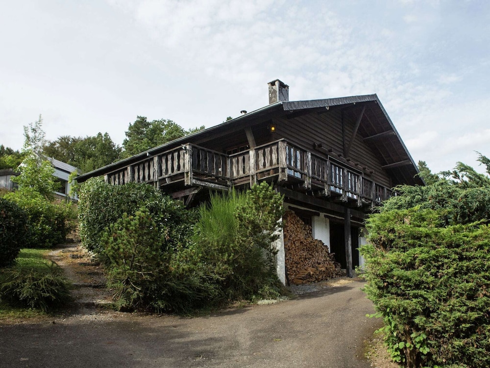 Chalet Chacha — 4-Star Luxury Hotel in Durbuy, Belgium