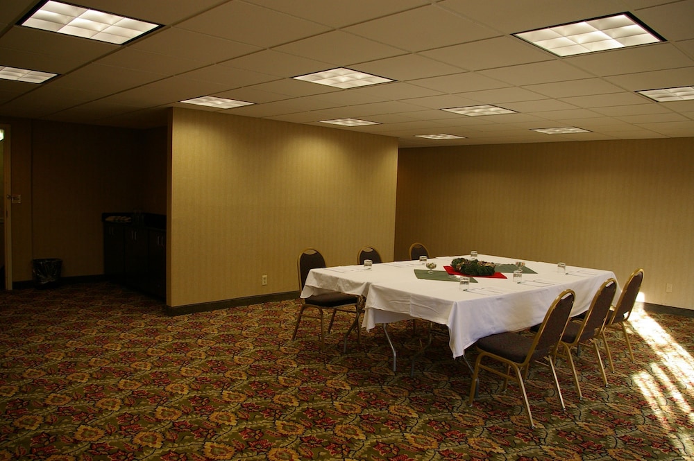 Sturbridge Host Hotel & Conference Center - photo 26