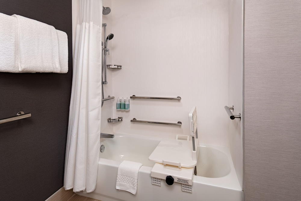 Courtyard by Marriott Fort Worth University Drive - photo 9