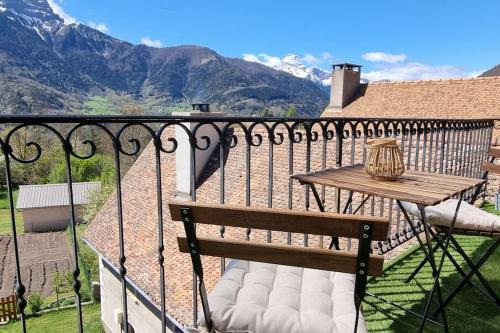 Le Cocon Asprion - carbon neutral hotel in Unknown City