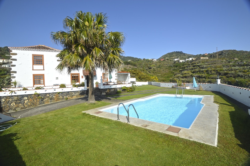 Simón — 4-Star Luxury Hotel in Barlovento, Spain