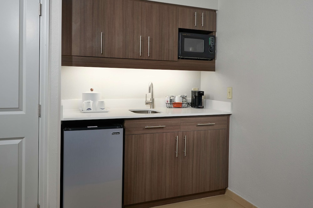 Hampton Inn Jupiter Juno Beach - photo 24