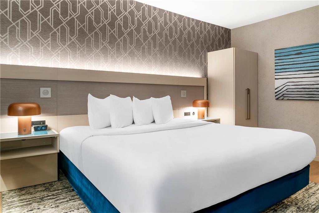 Radisson Plaza Hotel at Kalamazoo Center - photo 66