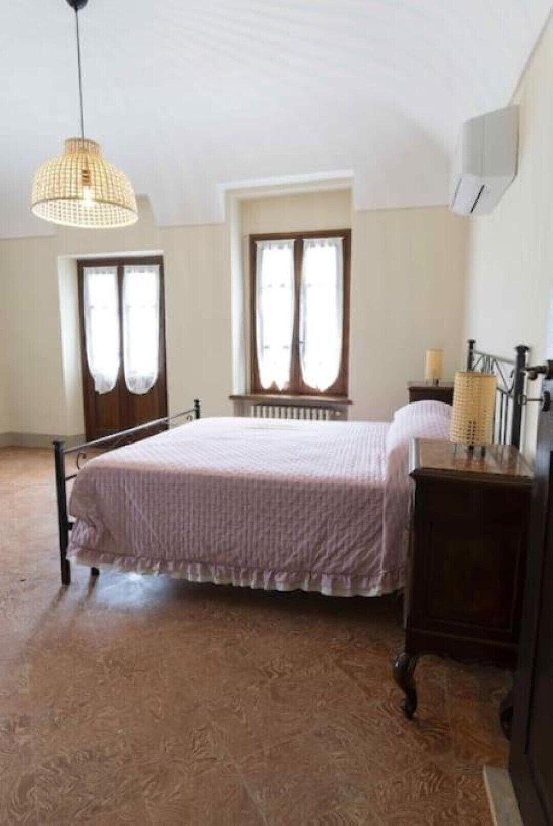 Country House La Mela Ruscalla — 4-Star Luxury Hotel in Camino, Italy