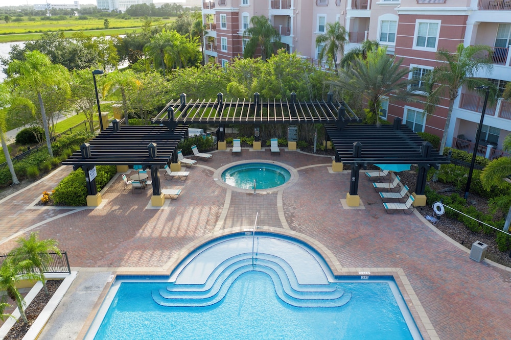 Magnificent 2 Bedroom Apartment Vista Cay Resort 107 - photo 2