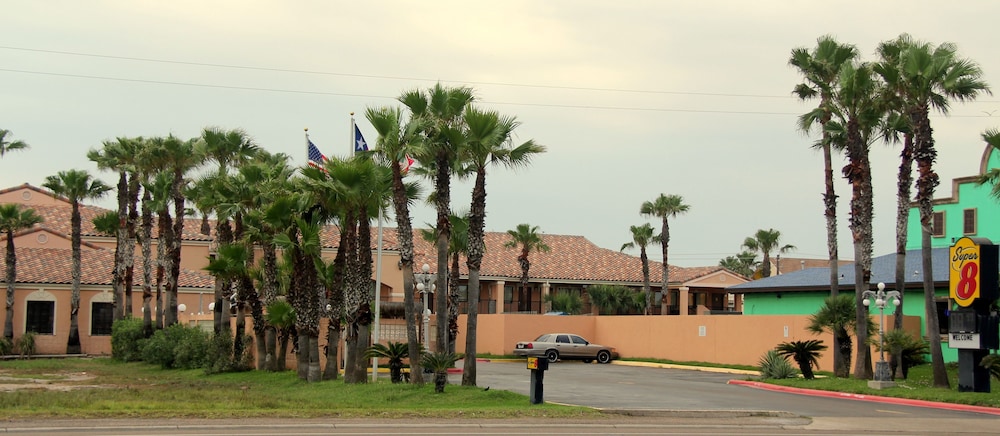 Super 8 by Wyndham South Padre Island - photo 32