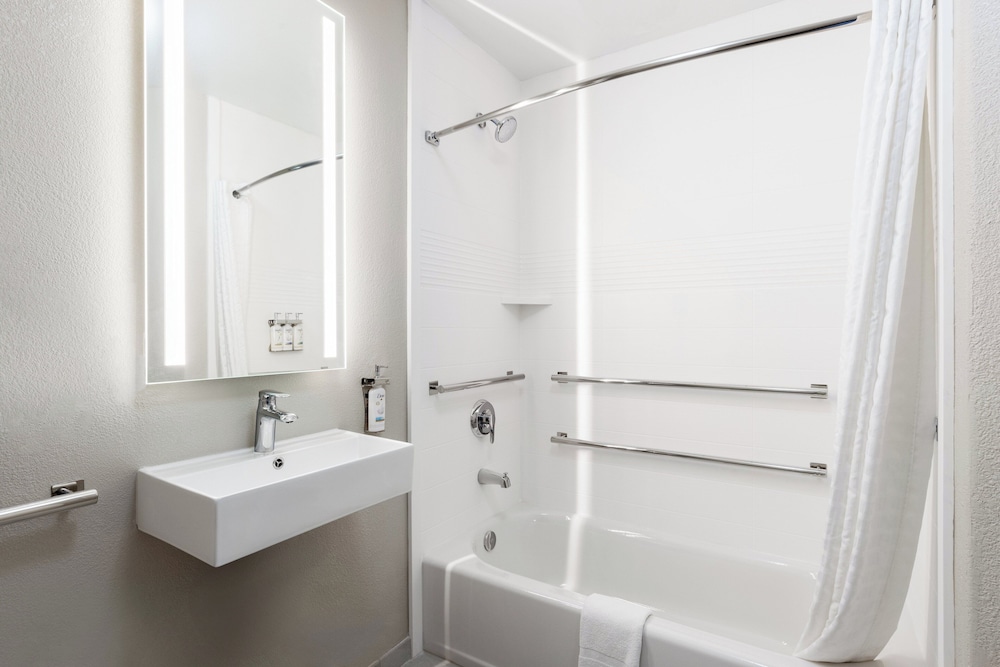 Candlewood Suites Yuma by IHG - photo 19
