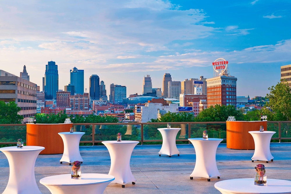 The Westin Kansas City at Crown Center - photo 6