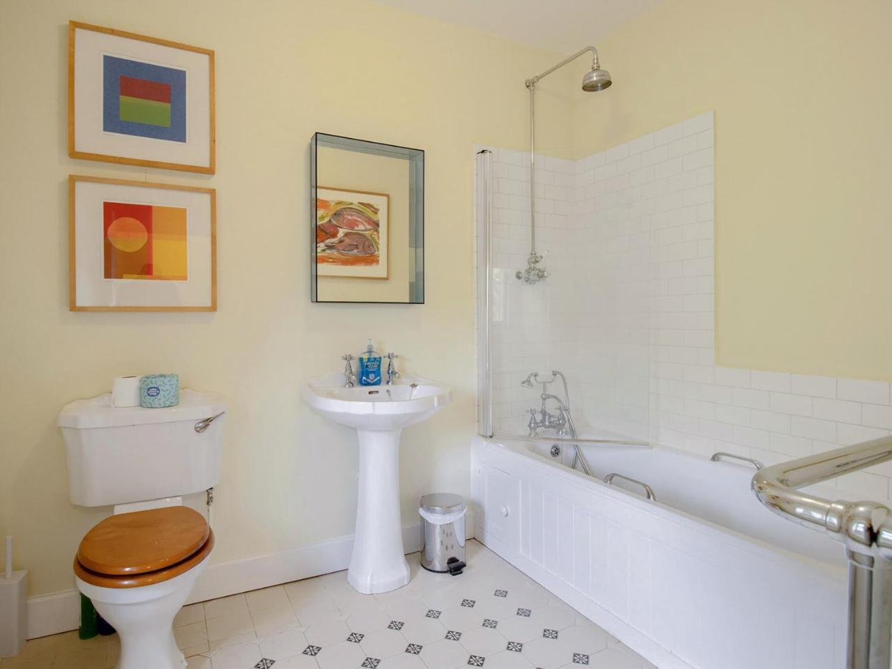Ivy Cottage Uk42246