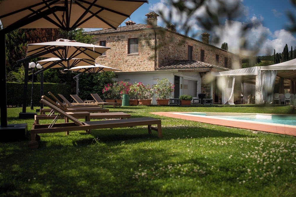 Poggio Paradiso Resort & Spa — hotel in Torrita Di Siena
