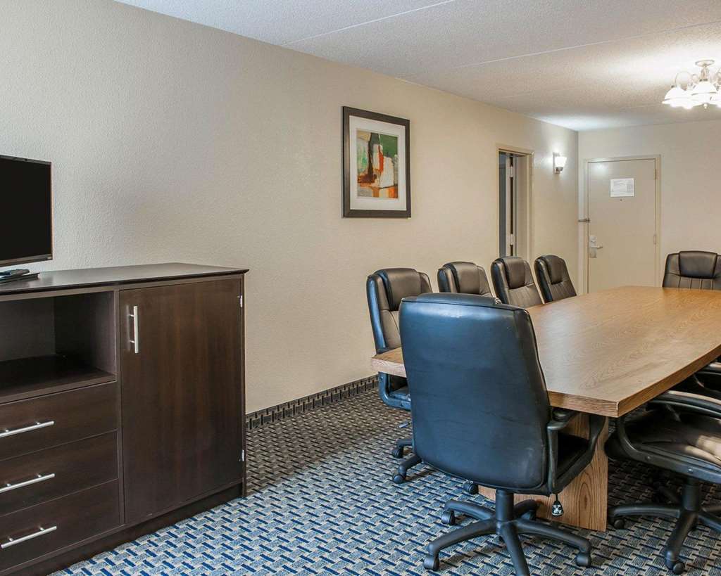 Quality Inn Terre Haute University Area - photo 22