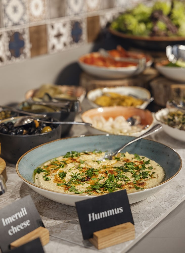 מזון ומשקאות