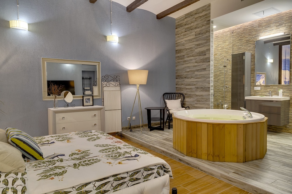 Apartment City — 4-Star Luxury Hotel in Saint Petersburg, Russia