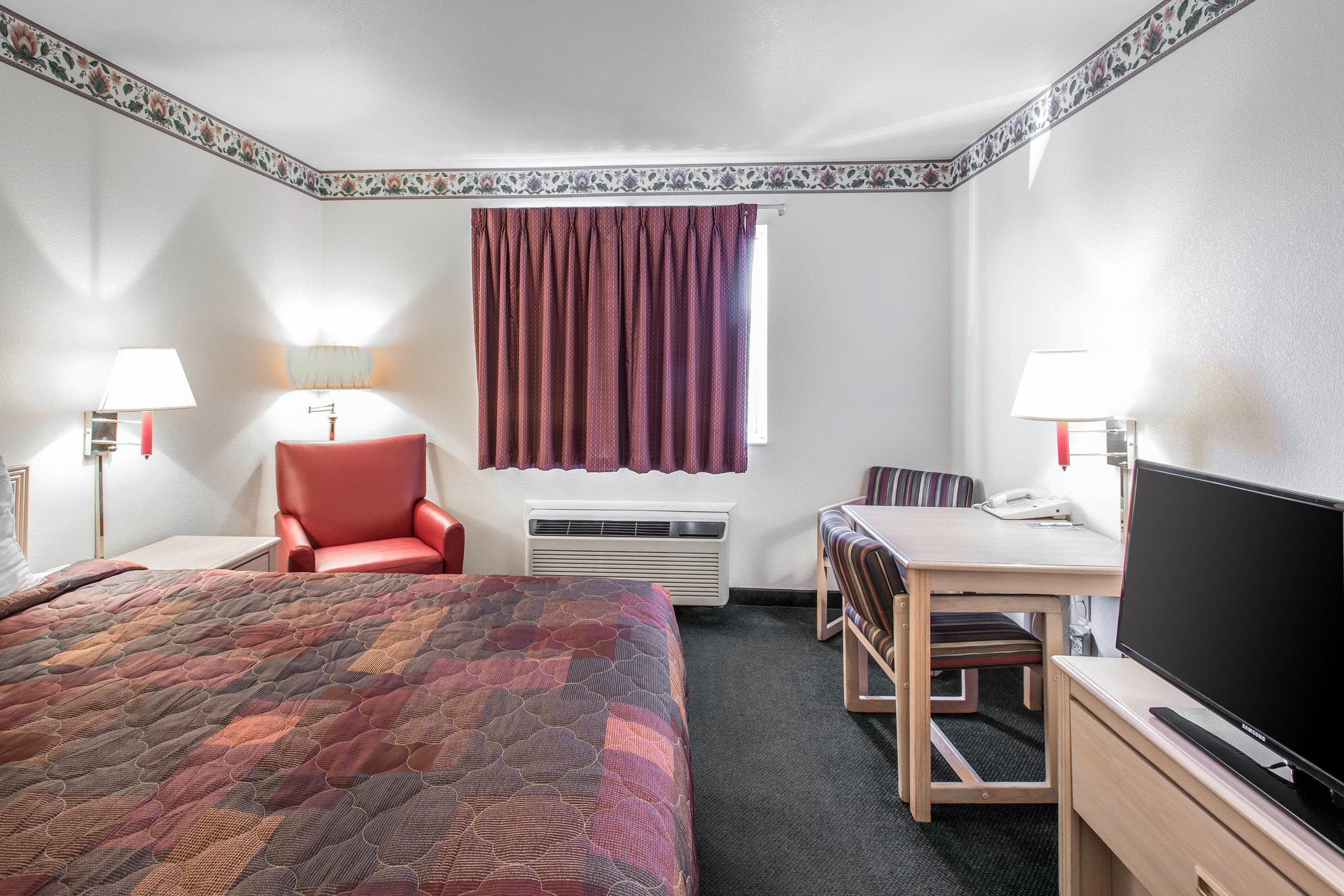 Baymont by Wyndham Loveland Fort Collins Area - photo 103