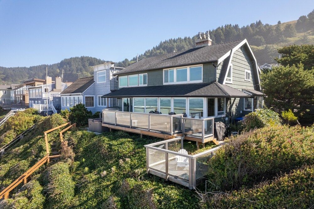 Sea Perch — 4-Star Luxury Hotel in Lincoln, United States