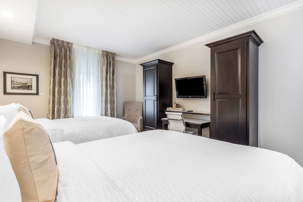 The Aurora Inn - photo 20