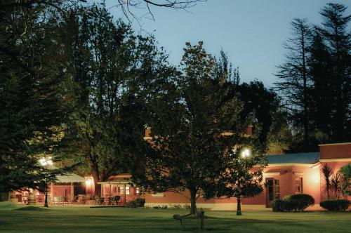 Robles De Besares - carbon neutral hotel in Mendoza