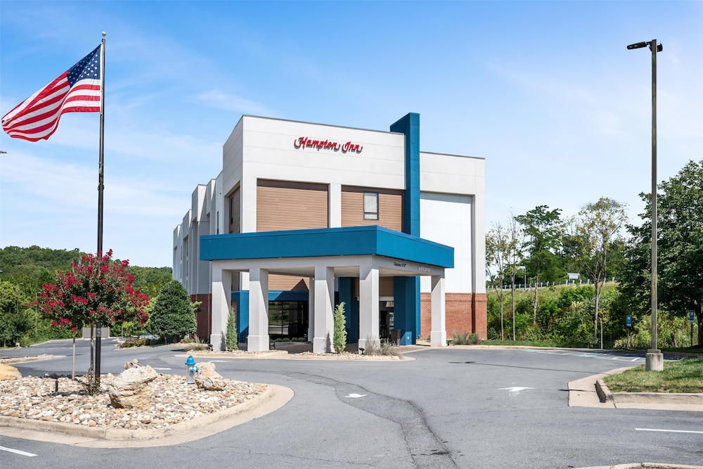 Hampton Inn Front Royal - photo 102