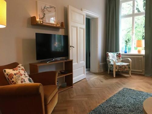 Artistic and light 2 room apartment in SoFo 65sqm — 4-Star Luxury Hotel in Stockholm, Sweden