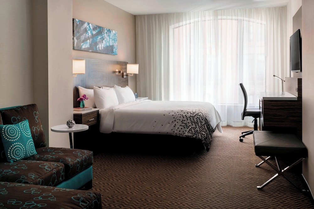 Renaissance Denver Downtown City Center Hotel - photo 31