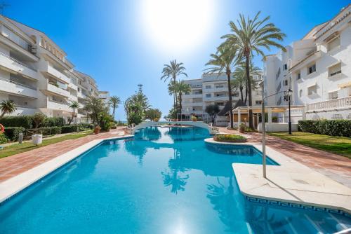 Beach apartment Marbella — 4-Star Luxury Hotel in Marbella, Spain