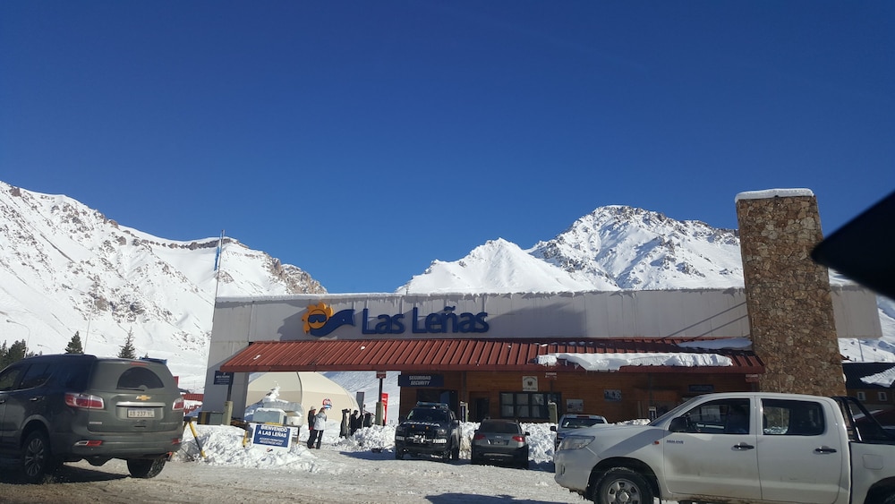 Las Leñas Edificio Corinto 756 in Malarguee, Argentina
