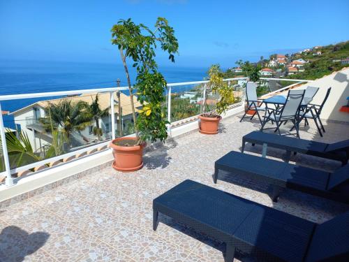 Casa Dos Ramos — 4-Star Luxury Hotel in Arco Da Calheta, Portugal